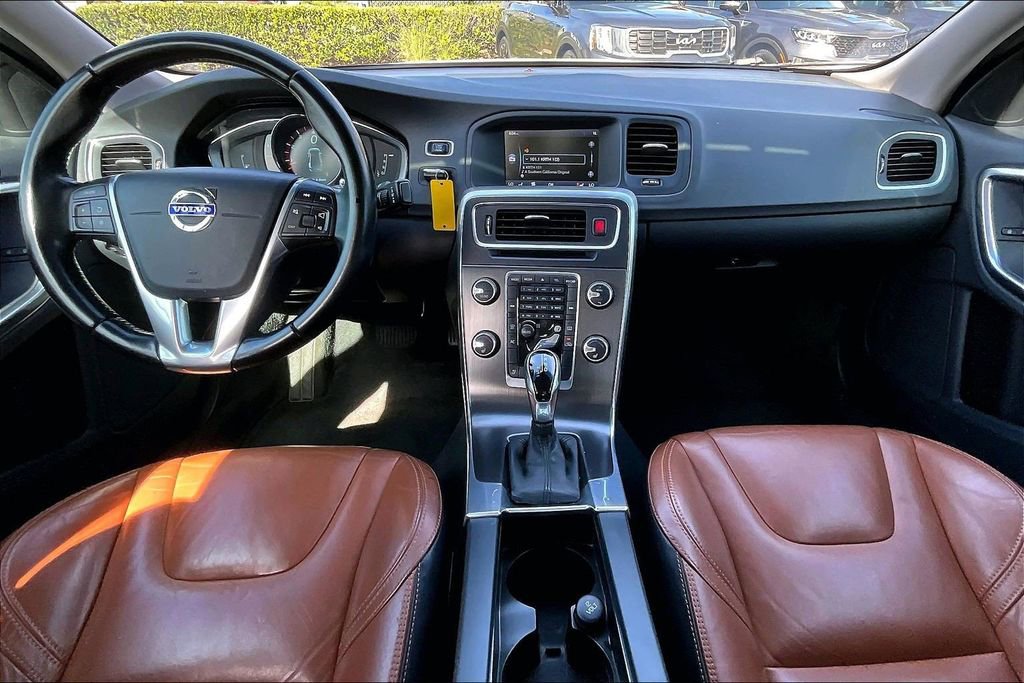 Used 2014 Volvo S60 T5 image 11