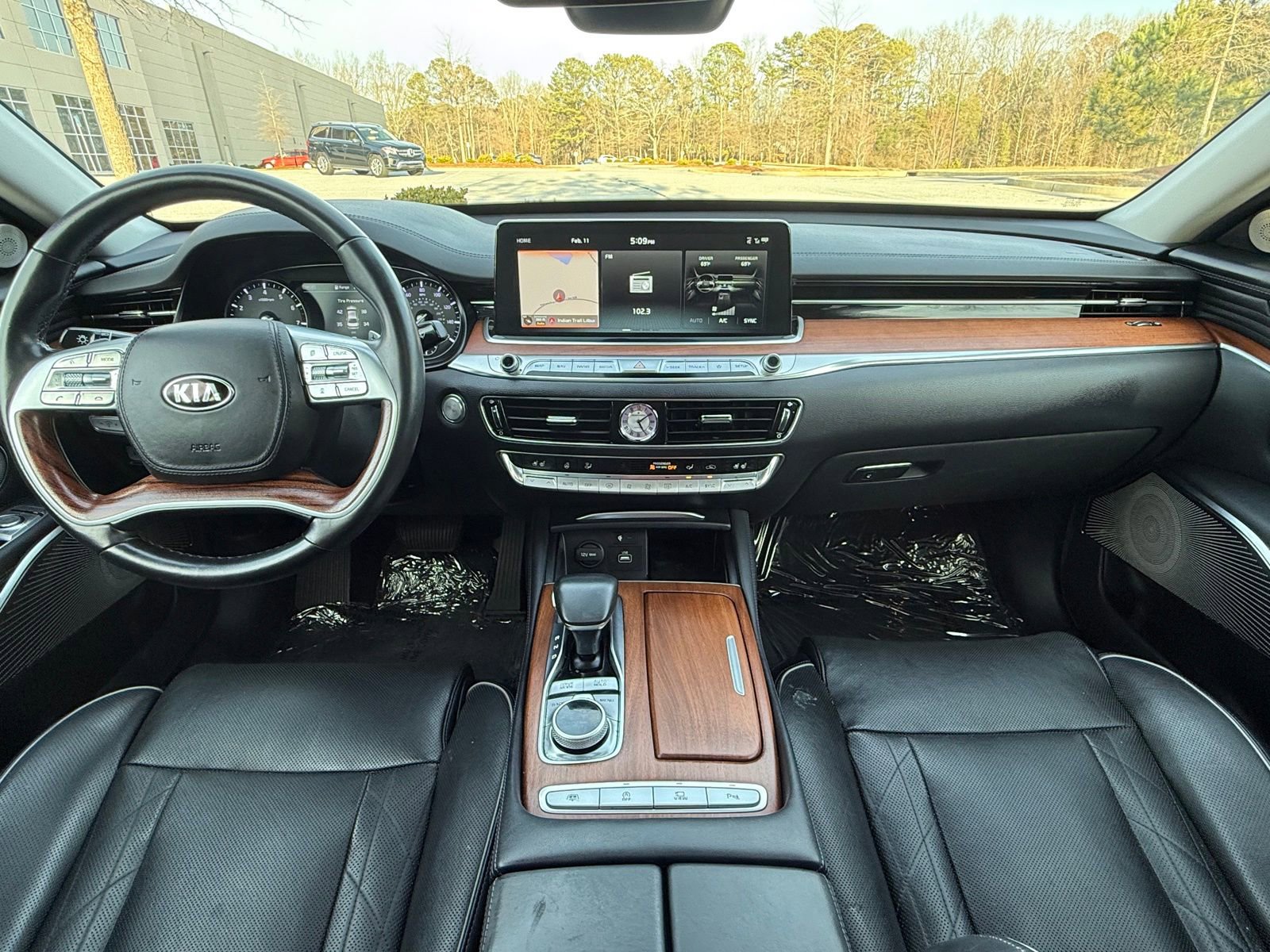 Used 2020 Kia K900 Luxury AWD/4WD image 22