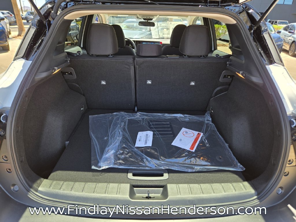 New 2026 Nissan Kicks SV w/ SV Premium Package FWD image 14