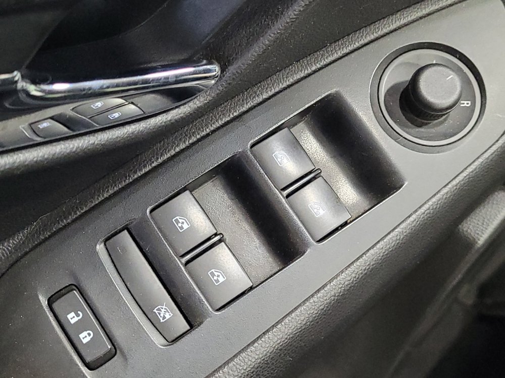 Used 2019 Chevrolet Trax LT w/ LT Convenience Package image 27
