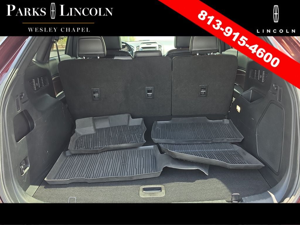Used 2020 Ford Edge Titanium w/ Equipment Group 301A FWD image 8