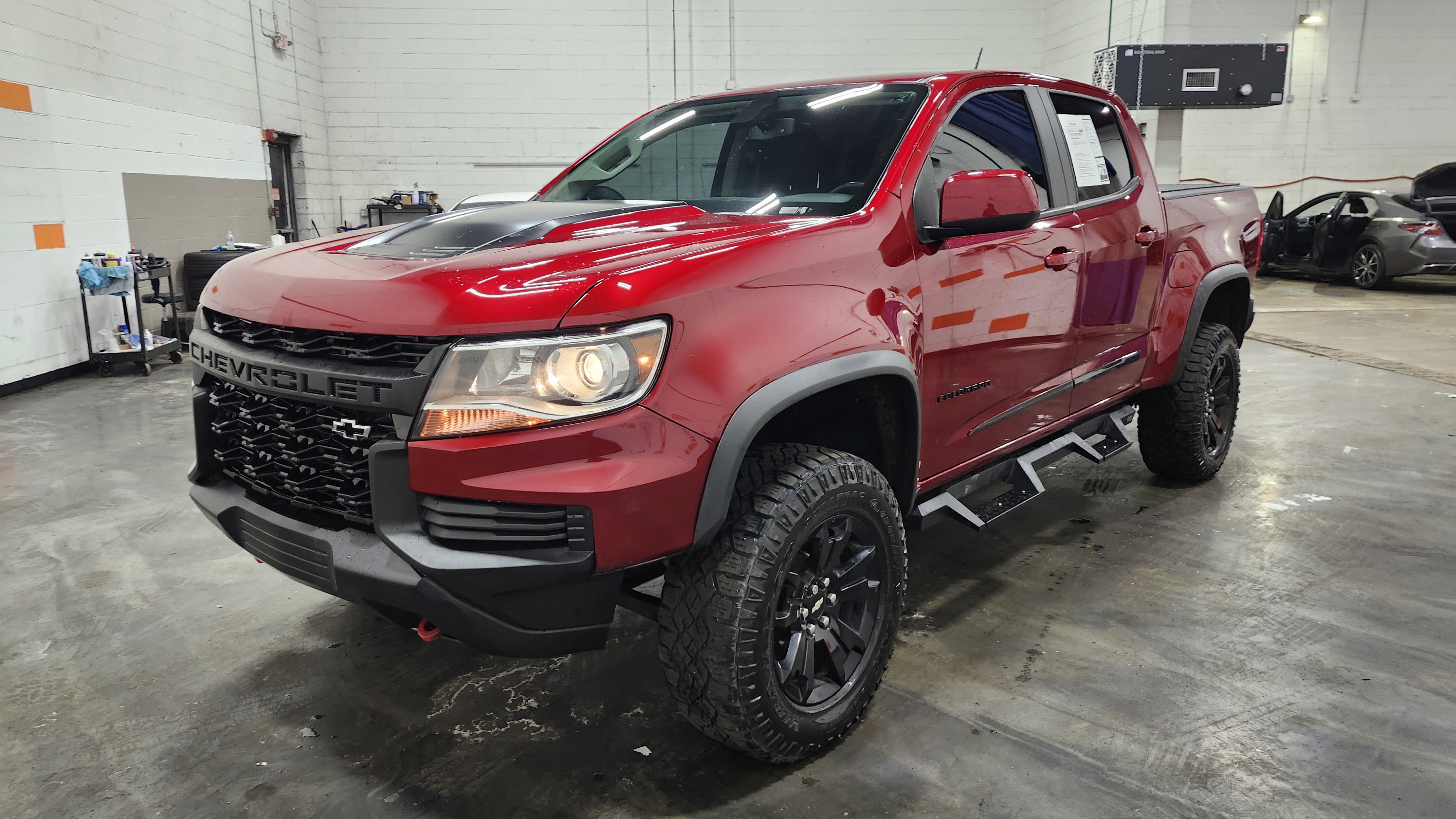 Used 2021 Chevrolet Colorado ZR2 w/ ZR2 Dusk Special Edition image 17