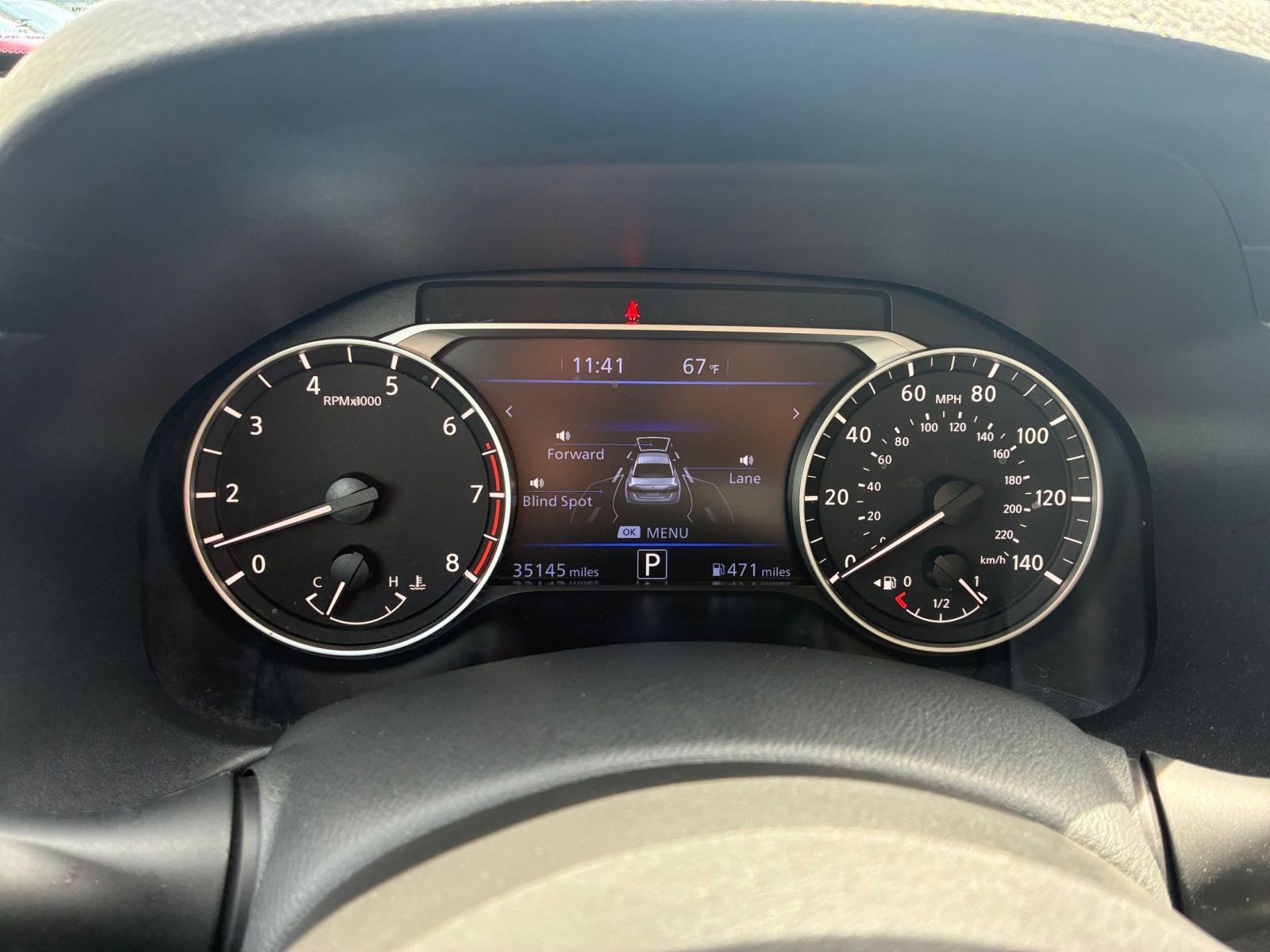 Used 2025 Nissan Altima 2.5 SV FWD image 40