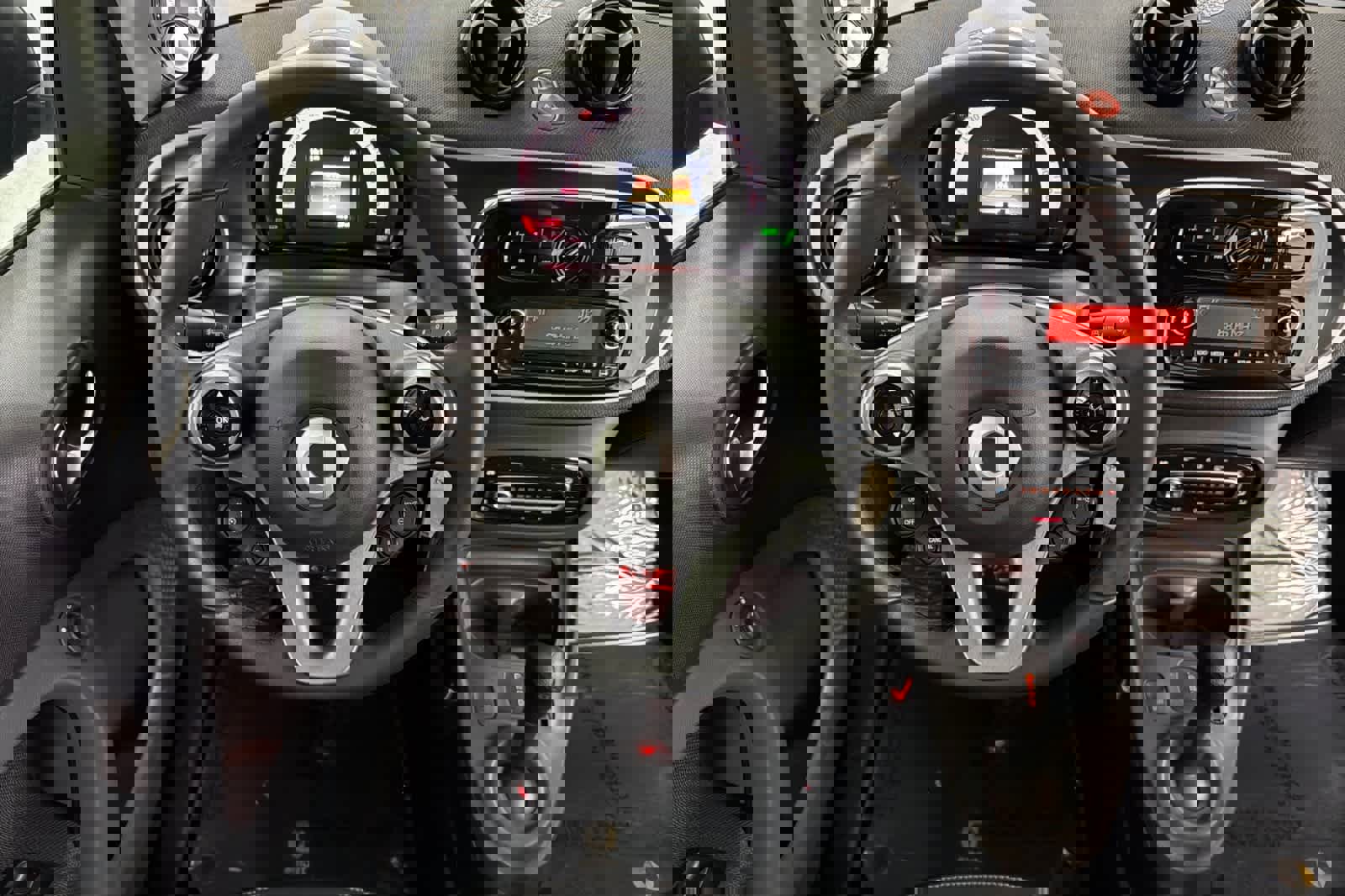 Used 2018 smart fortwo electric drive image 13