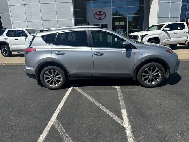 Used 2018 Toyota RAV4 Limited AWD/4WD image 2