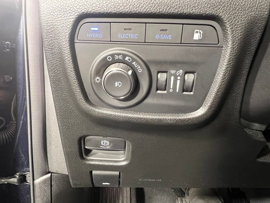 Used 2024 Jeep Grand Cherokee Limited 4xe w/ MOPAR Finishing Package AWD/4WD image 33