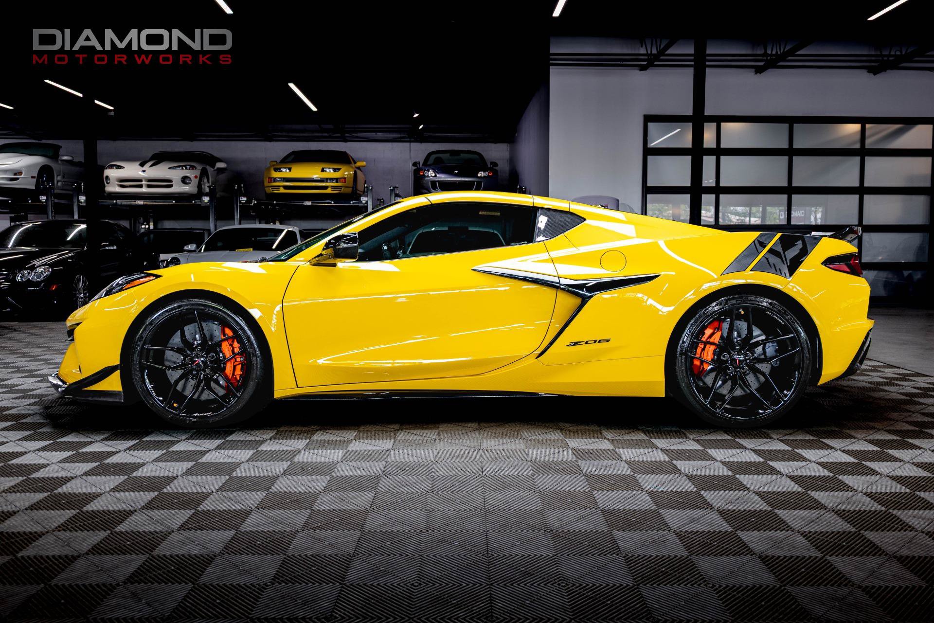 Used 2025 Chevrolet Corvette Z06 w/ Battery Protection Package RWD image 11