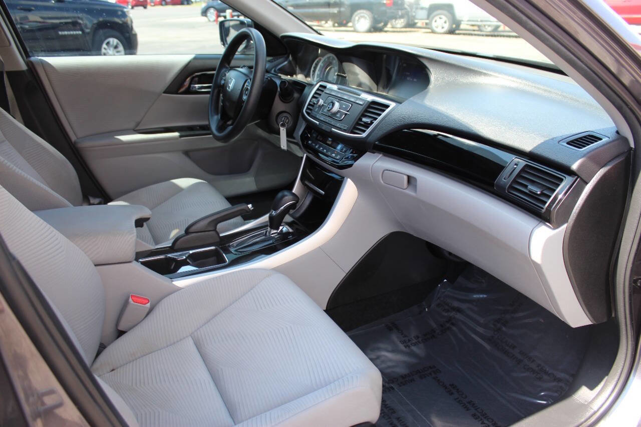 Used 2016 Honda Accord LX image 9