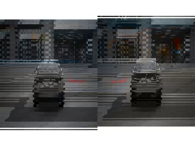 New 2026 BMW 330i Sedan w/ M Sport Package image 5