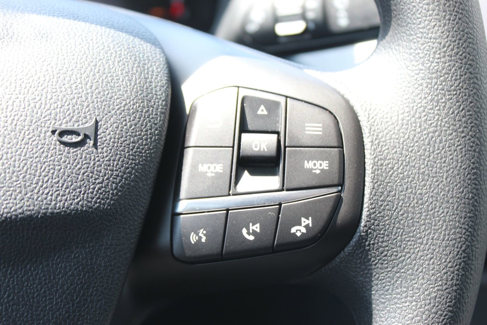 New 2025 Ford Maverick XLT image 21