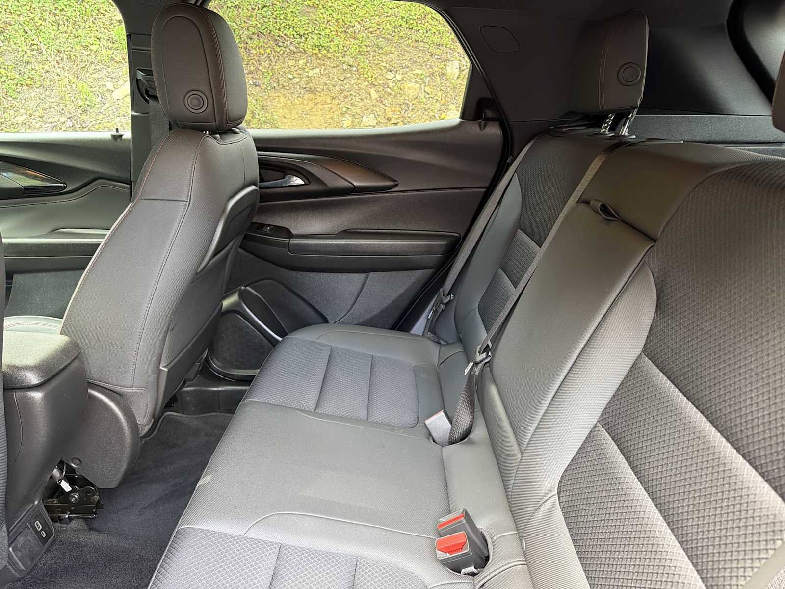 Certified 2023 Chevrolet TrailBlazer RS w/ Convenience Package AWD/4WD image 22