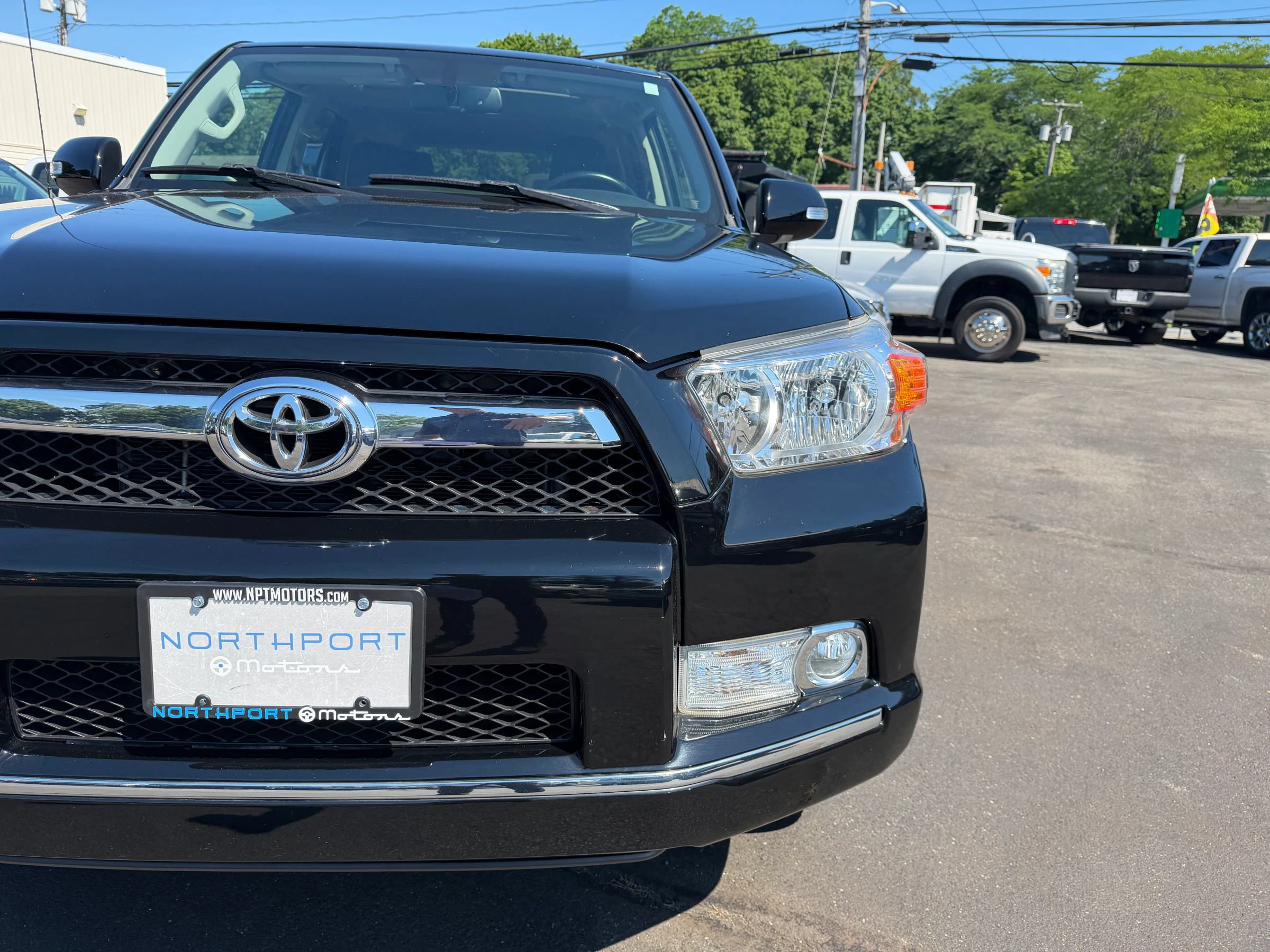 Used 2012 Toyota 4Runner Limited AWD/4WD image 29
