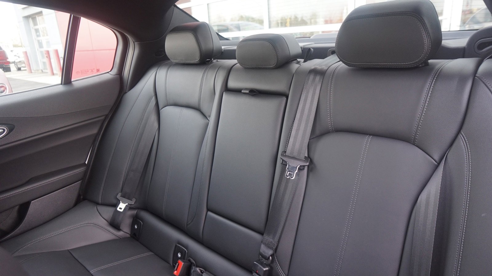 New 2024 Alfa Romeo Giulia Sprint image 27