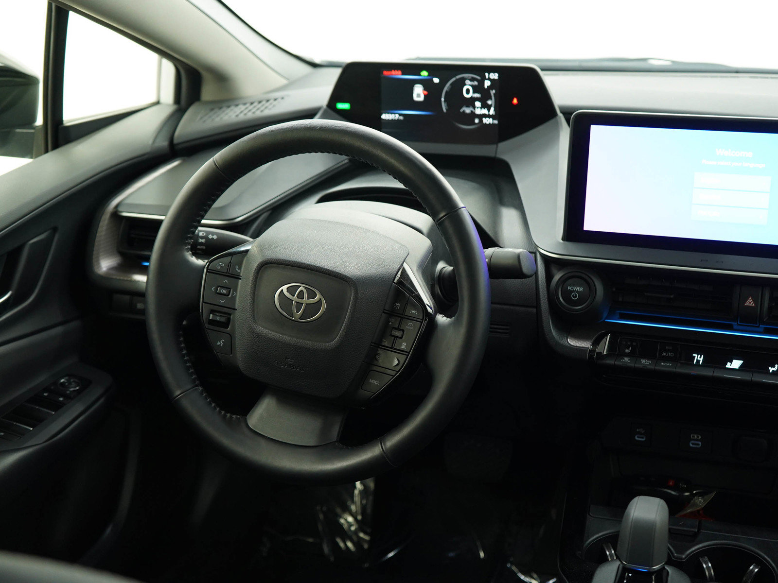 Used 2023 Toyota Prius XLE AWD/4WD image 14