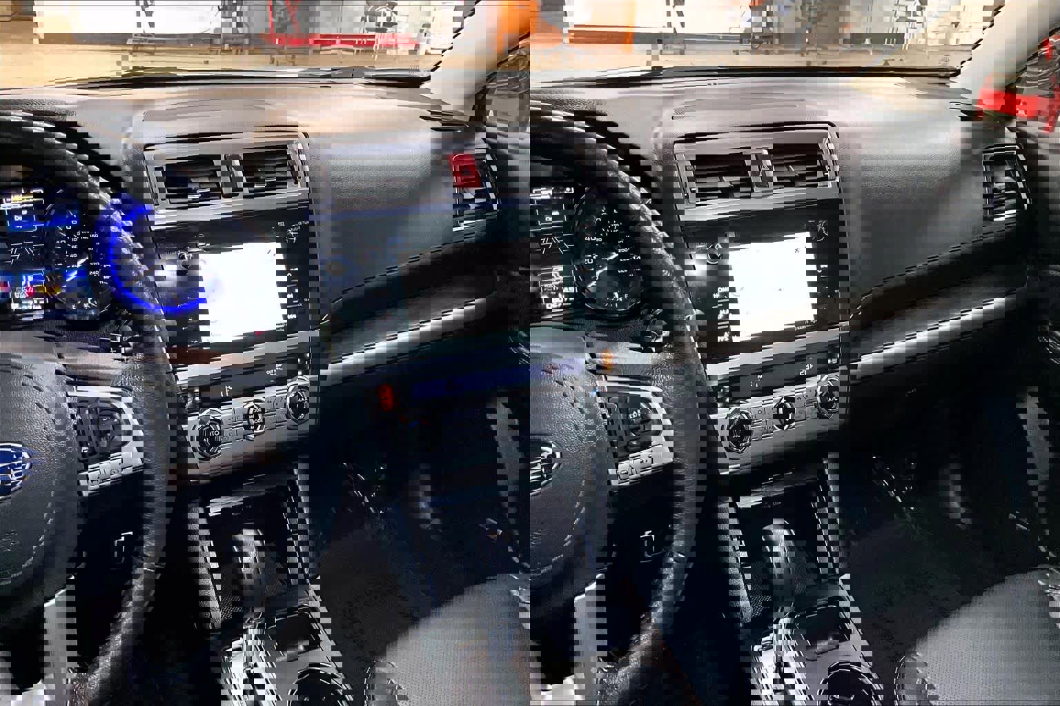 Used 2017 Subaru Legacy 2.5i Limited image 7