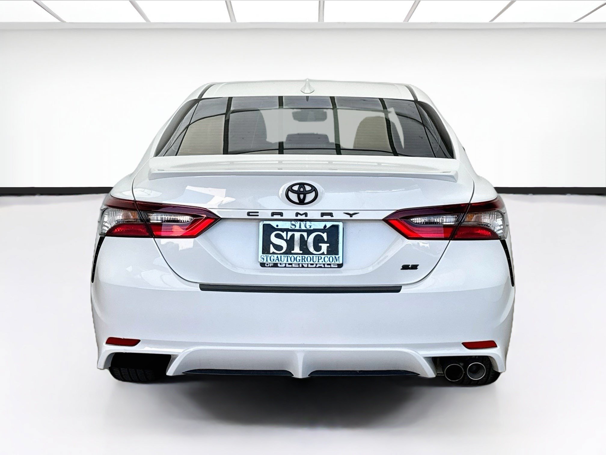 Used 2024 Toyota Camry SE FWD image 5