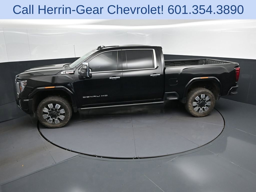 Used 2024 GMC Sierra 3500 Denali w/ Denali Reserve Package image 37