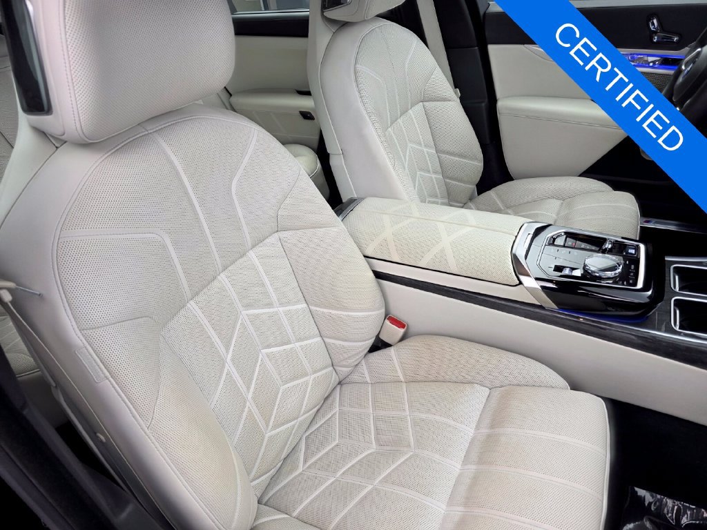 Certified 2023 BMW 740i RWD image 30