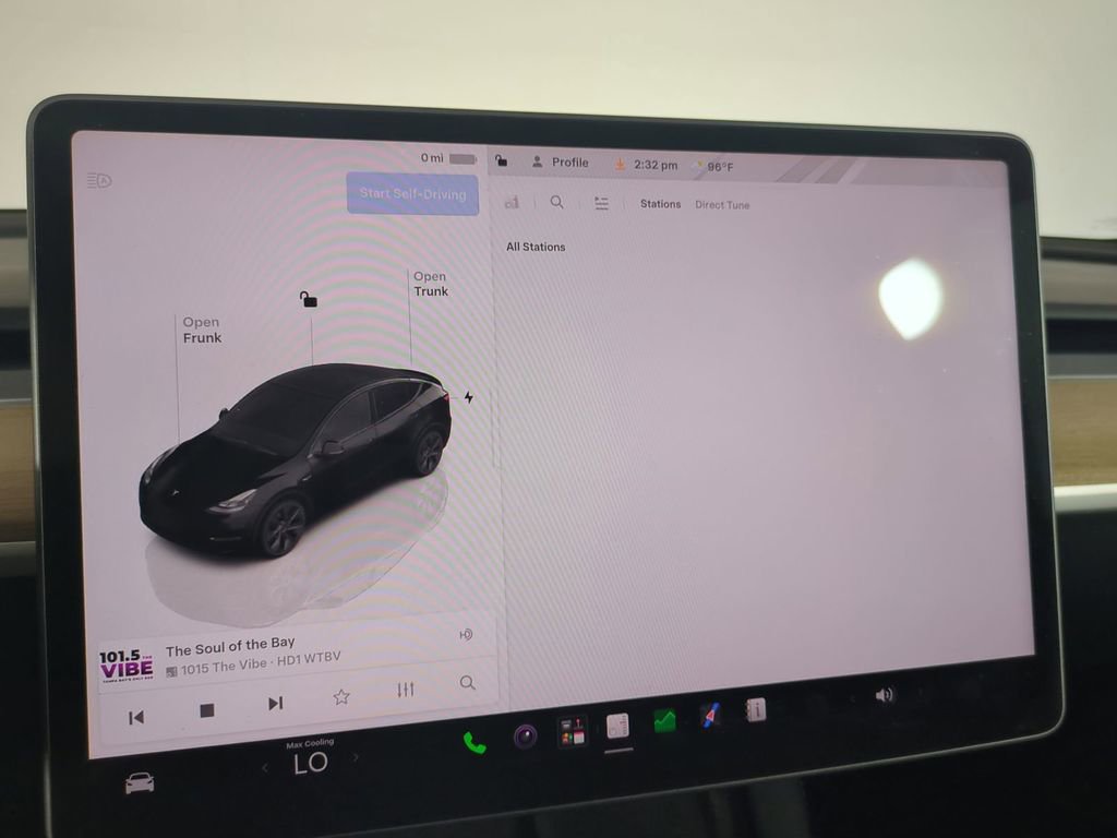 Used 2024 Tesla Model Y Long Range AWD/4WD image 21