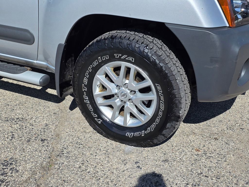 Used 2015 Nissan Xterra S AWD/4WD image 9