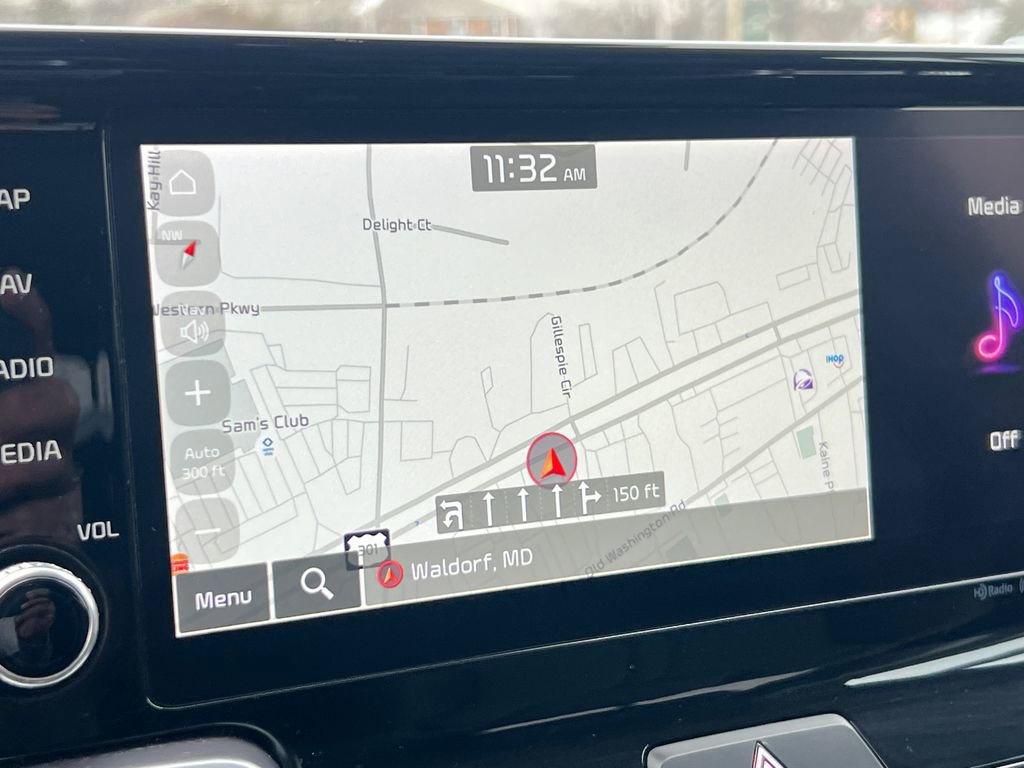 Used 2023 Kia Sorento EX image 19