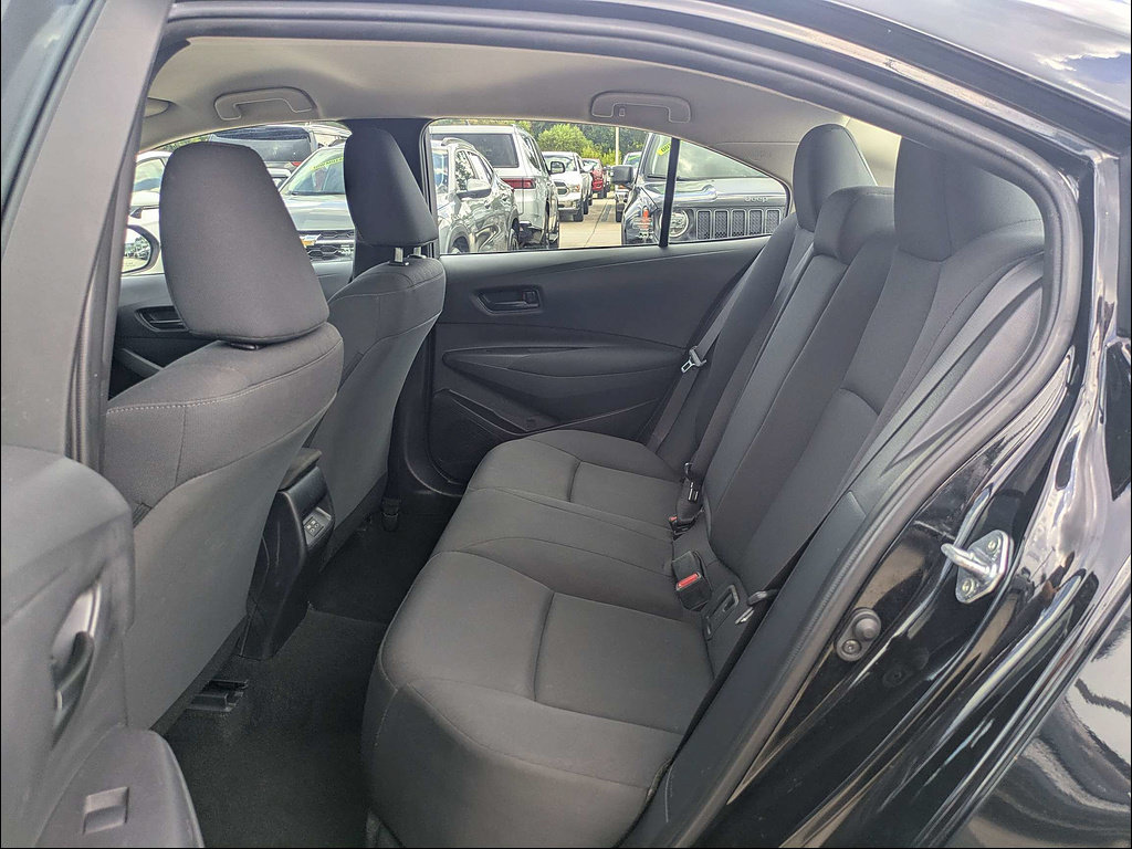 Used 2023 Toyota Corolla LE FWD image 12
