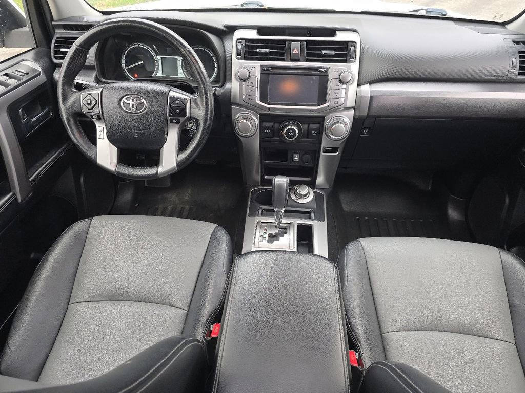 Used 2014 Toyota 4Runner SR5 Premium image 18