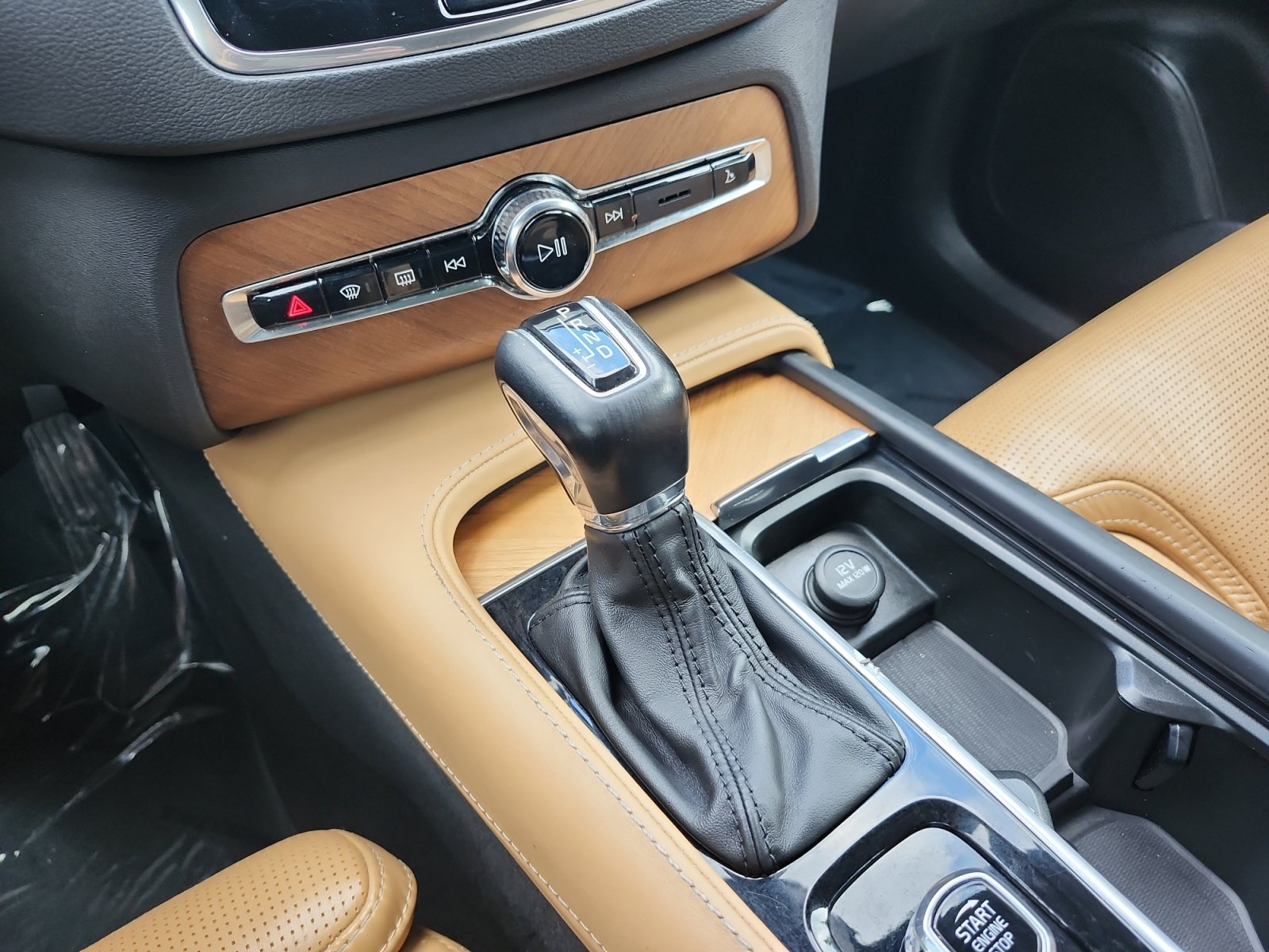 Used 2019 Volvo XC90 T6 Inscription w/ Advanced Package AWD/4WD image 24