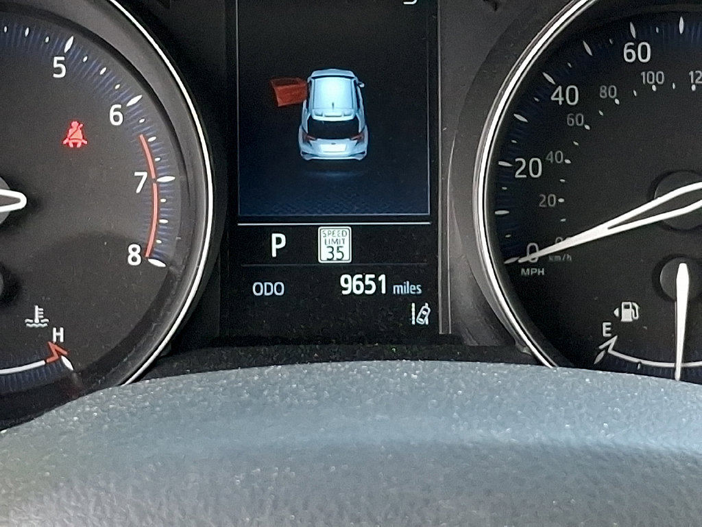 Used 2021 Toyota C-HR XLE FWD image 19