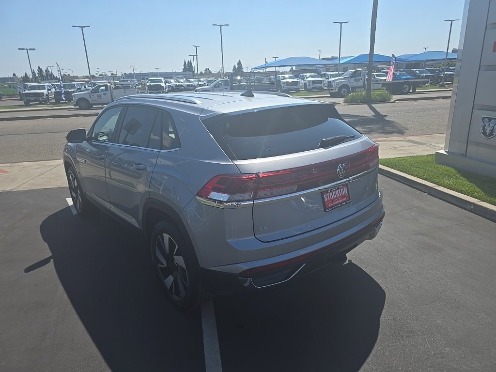 Used 2024 Volkswagen Atlas Cross Sport SE image 17