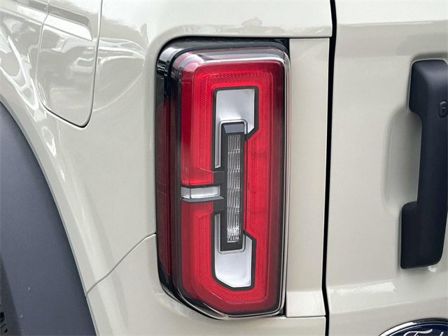New 2025 Ford Bronco Badlands image 11