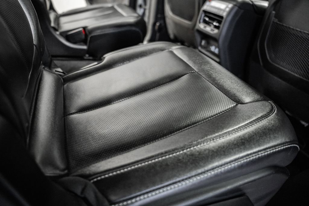 Certified 2024 Jeep Grand Cherokee L Limited w/ Luxury Tech Group II image 36