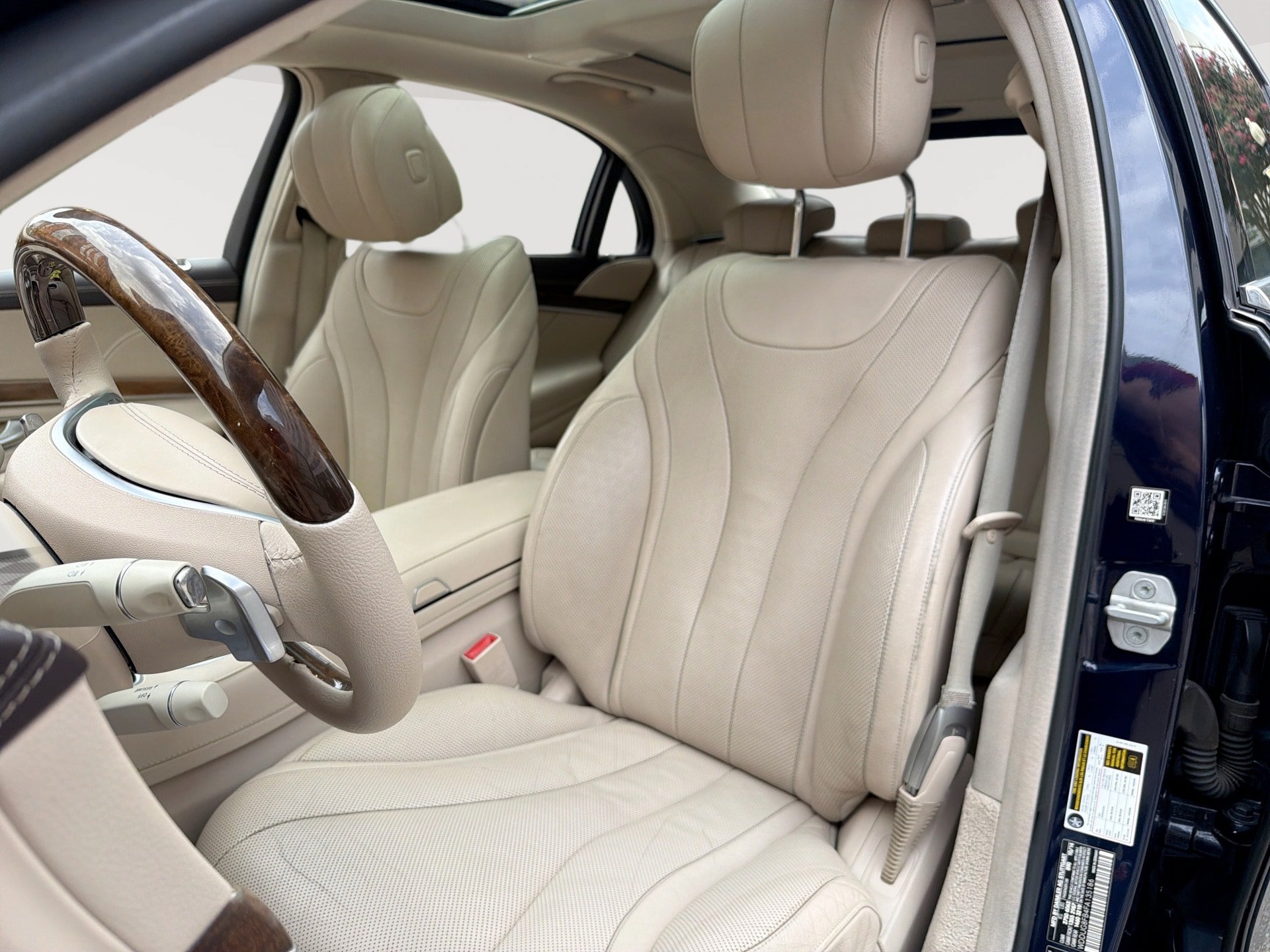 Used 2015 Mercedes-Benz S 550 4MATIC Sedan image 13