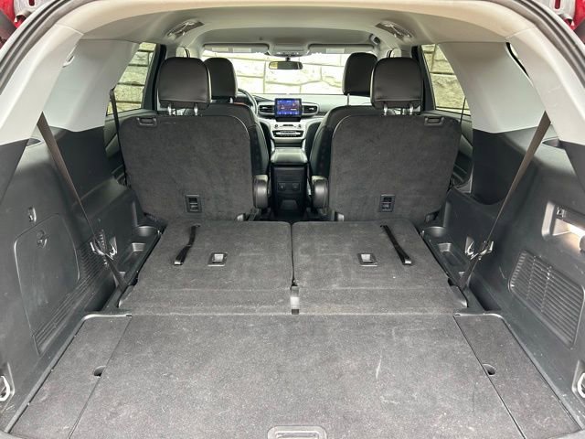 Certified 2024 Ford Explorer XLT w/ Equipment Group 202A image 11