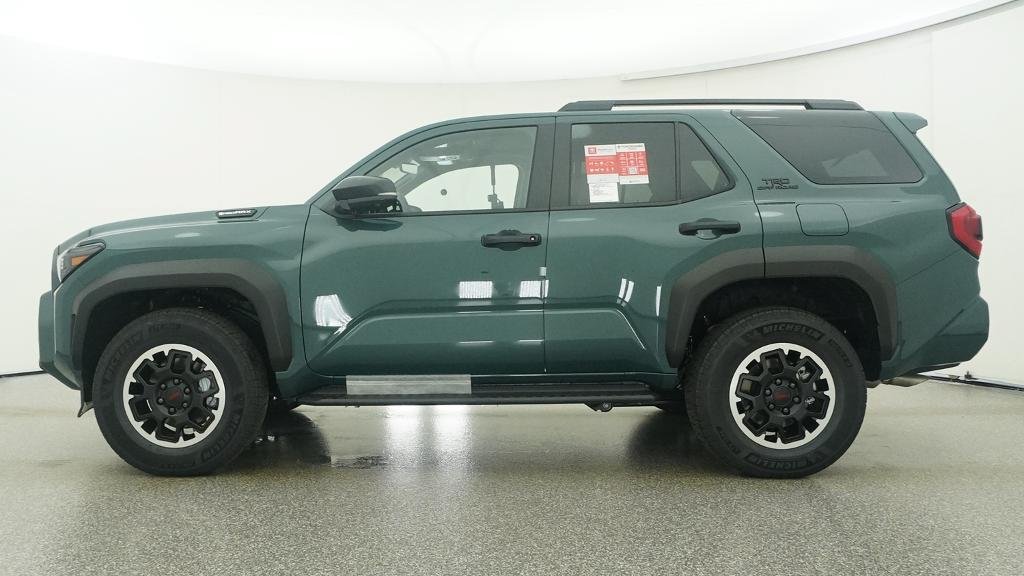 New 2026 Toyota 4Runner TRD Off-Road Premium AWD/4WD image 2