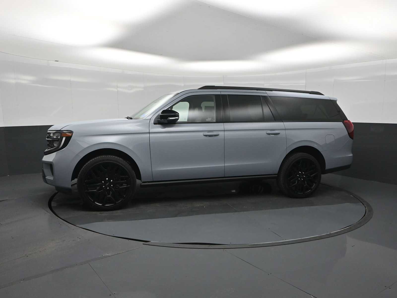 New 2027 Ford Expedition Max Platinum w/ Stealth Performance Package AWD/4WD image 4