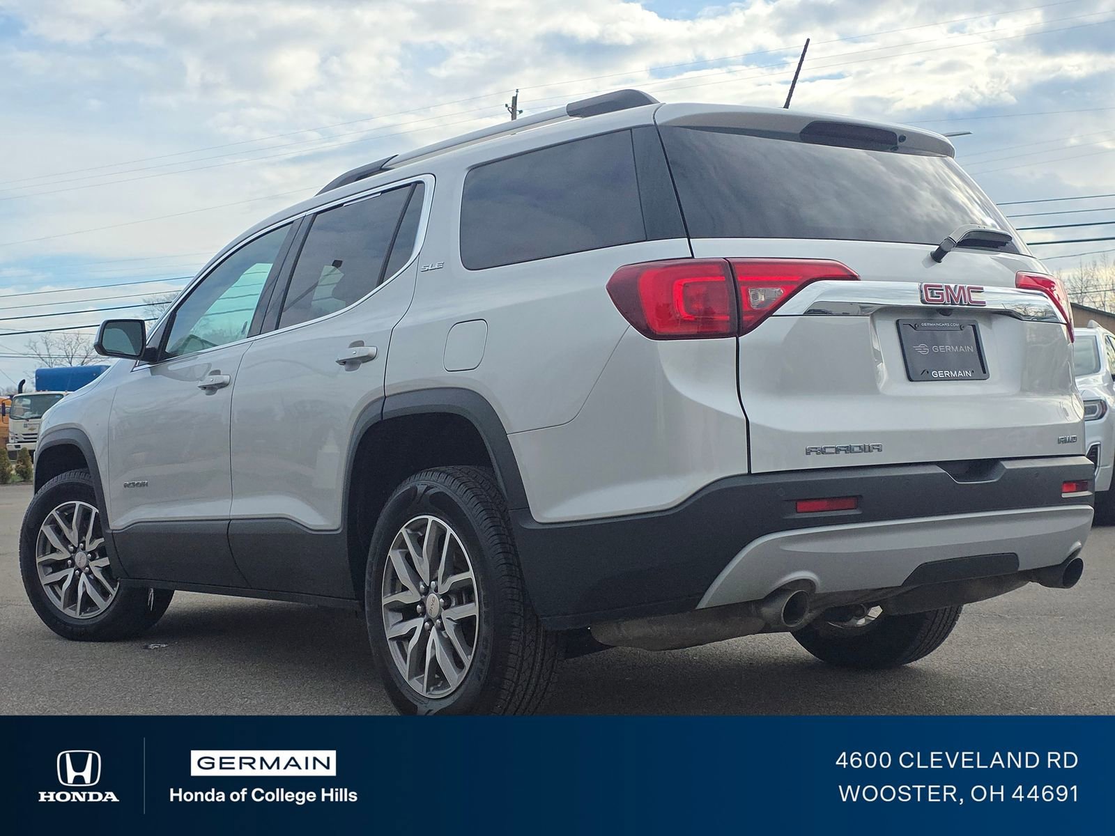 Used 2019 GMC Acadia SLE w/ Driver Alert Package I image 12