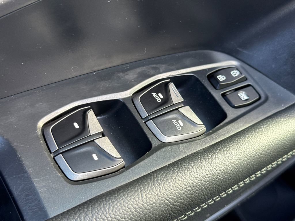 Used 2017 Hyundai Santa Fe Sport w/ 2.0T Ultimate Tech Package 05 image 20