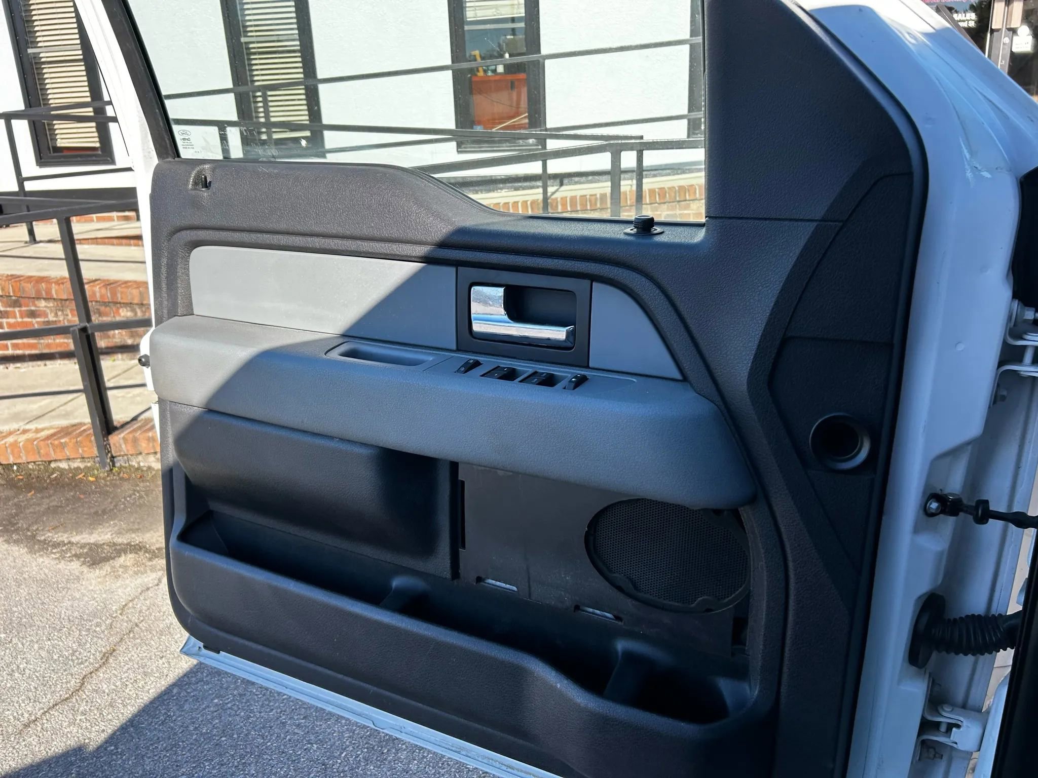 Used 2014 Ford F150 XLT w/ Equipment Group 302A Luxury image 23