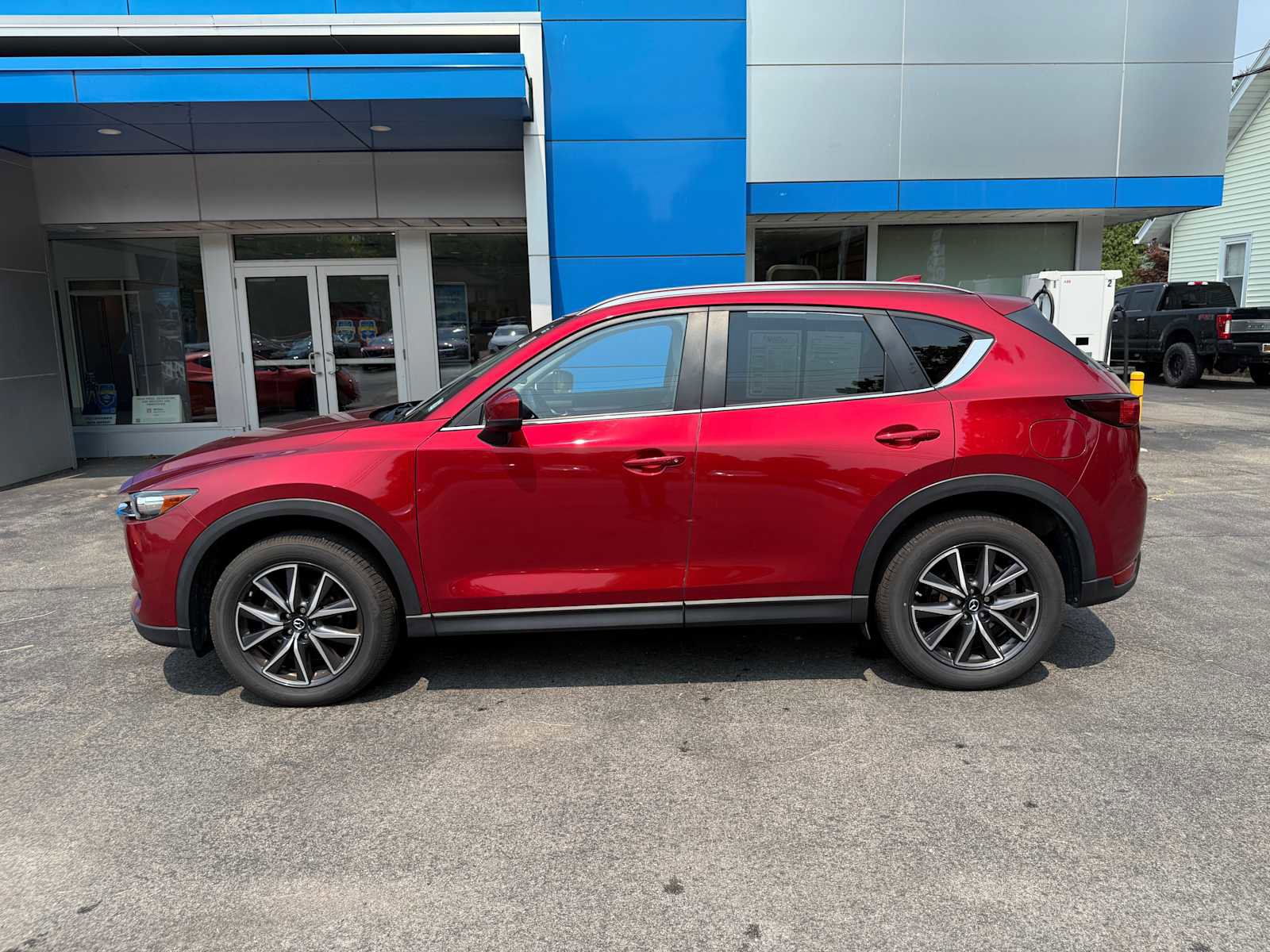 Used 2018 MAZDA CX-5 Touring w/ Preferred Equipment Package image 5