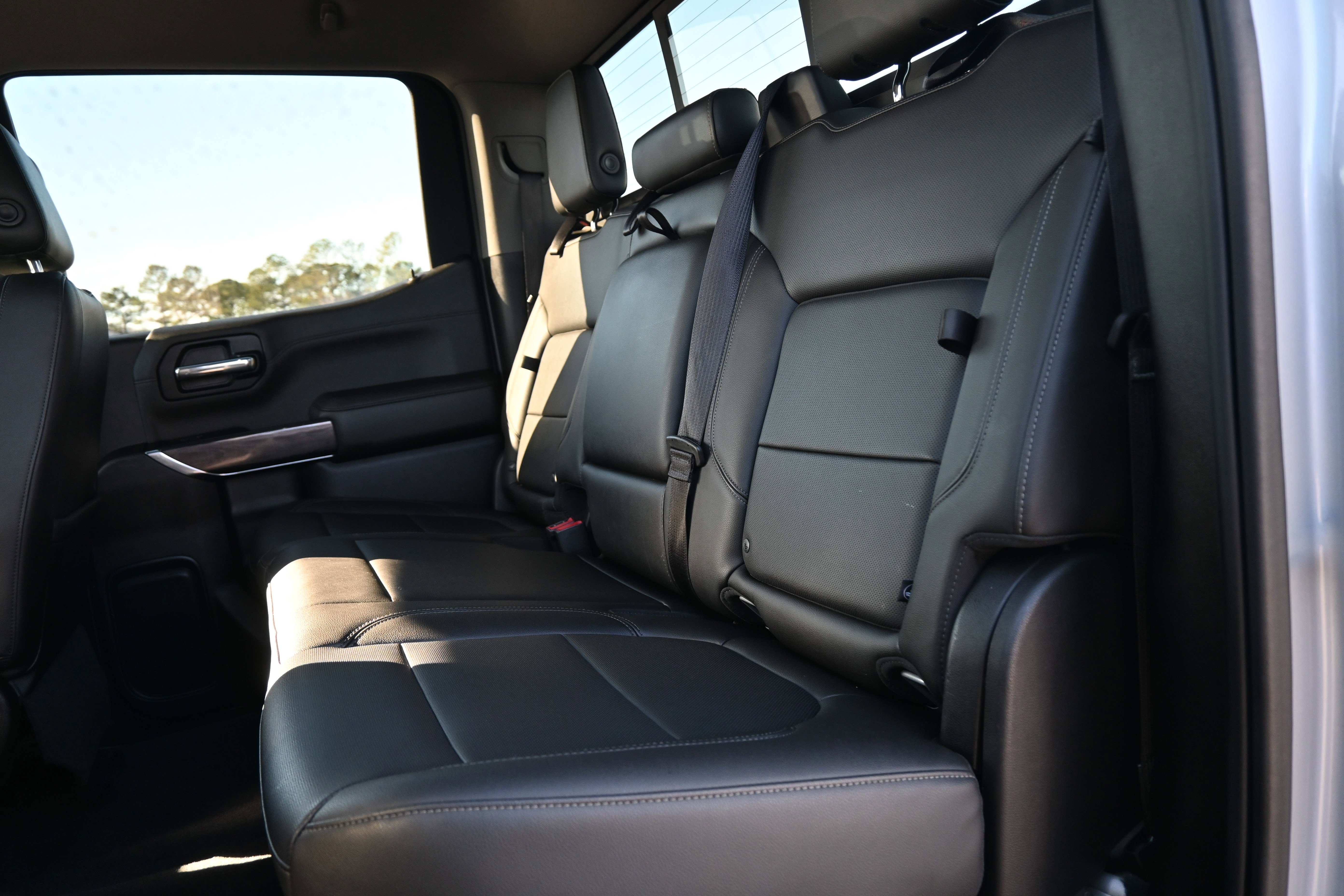 Used 2019 Chevrolet Silverado 1500 LTZ w/ LTZ Convenience Package image 32