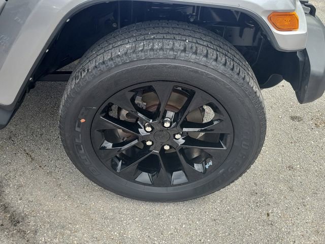 Used 2021 Jeep Wrangler Unlimited Sahara w/ Cold Weather Group image 7