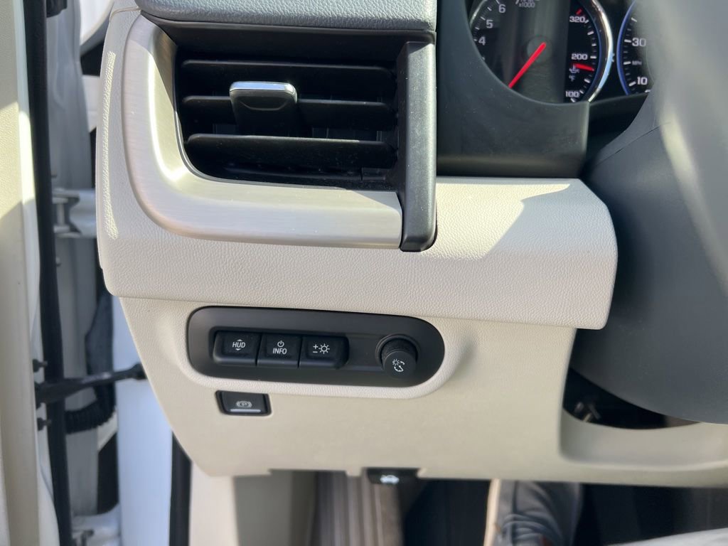 Used 2022 GMC Terrain Denali w/ Denali Premium Package AWD/4WD image 5