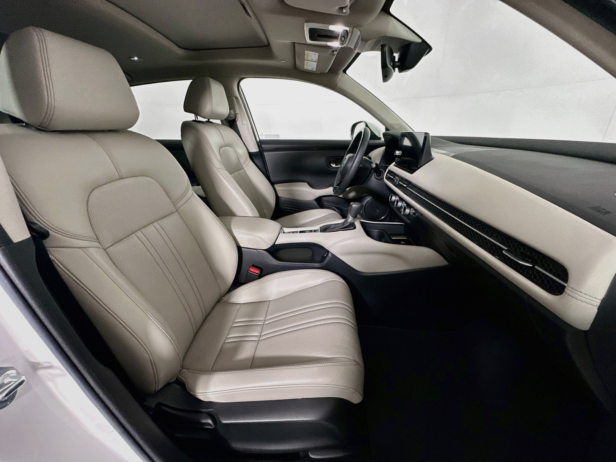 Used 2024 Honda HR-V EX-L image 30