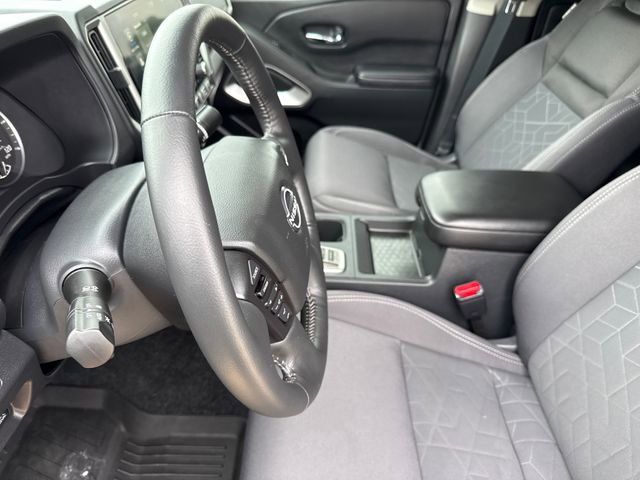 Used 2025 Nissan Frontier SV w/ SV Convenience Package AWD/4WD image 18