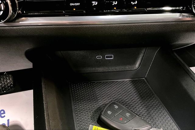 Used 2026 Chevrolet Equinox LT image 15