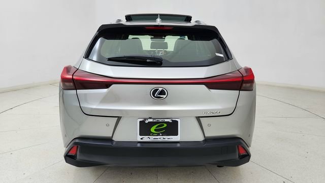 Used 2019 Lexus UX 200 FWD image 5