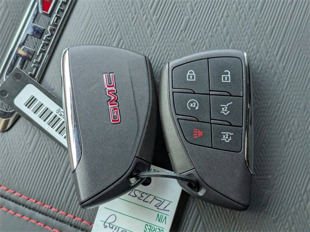 New 2026 GMC Yukon XL AT4 Ultimate w/ LPO, Illumination Package image 35