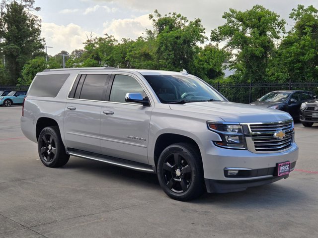 Used 2017 Chevrolet Suburban Premier image 3