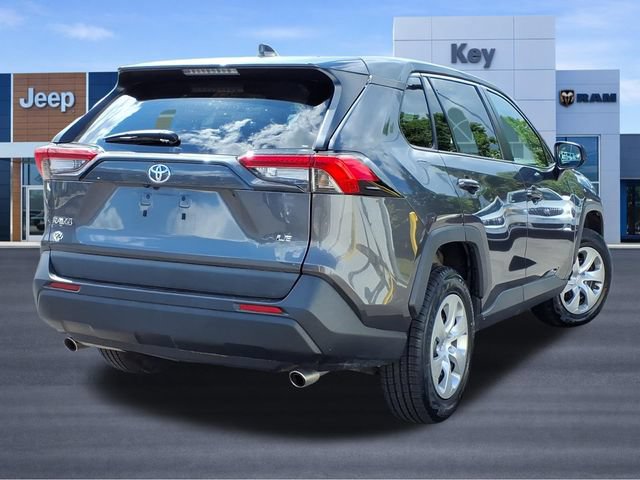Used 2023 Toyota RAV4 LE FWD image 5
